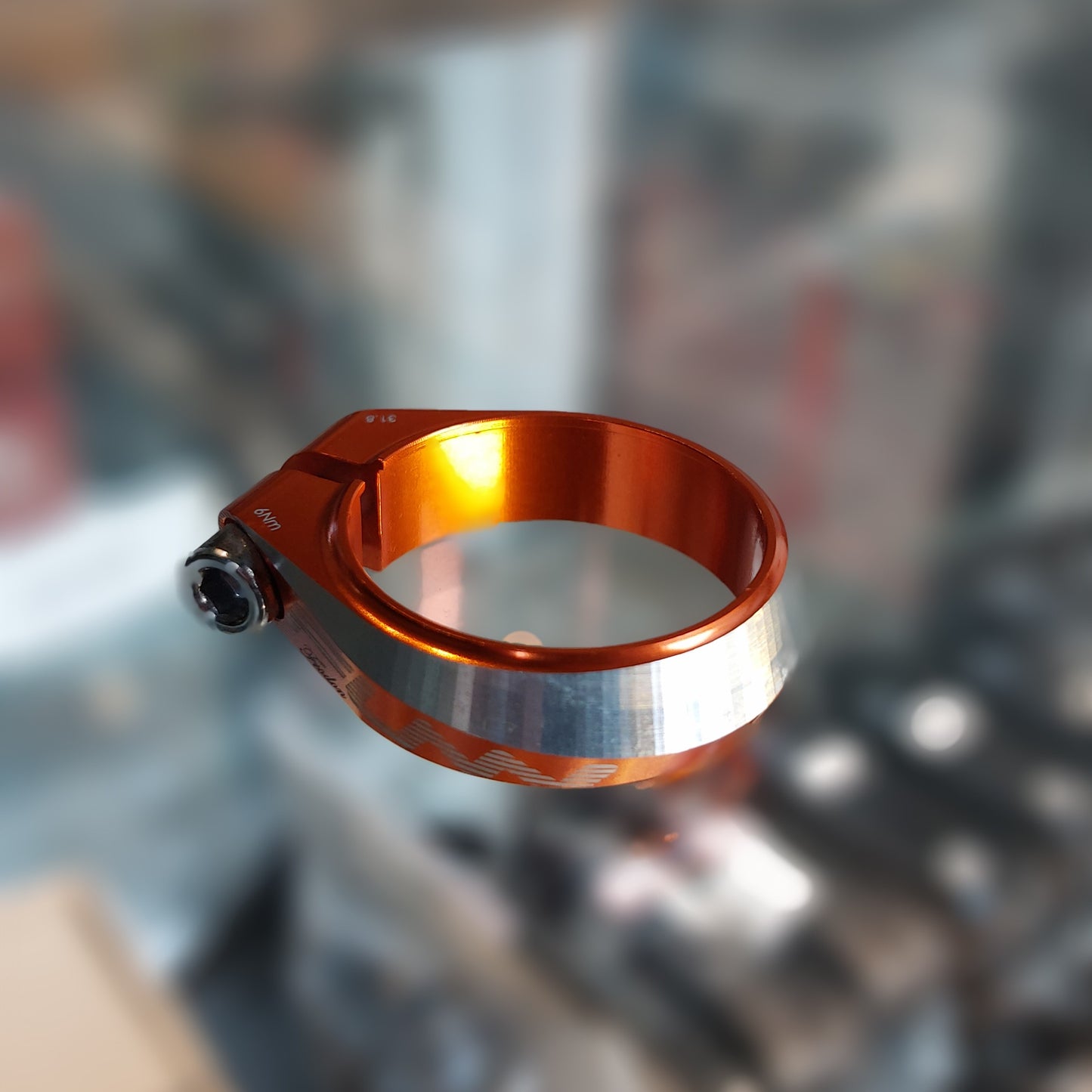 Funn, Frodon Seat Clamp 31.8mm - Available in Blue & Orange