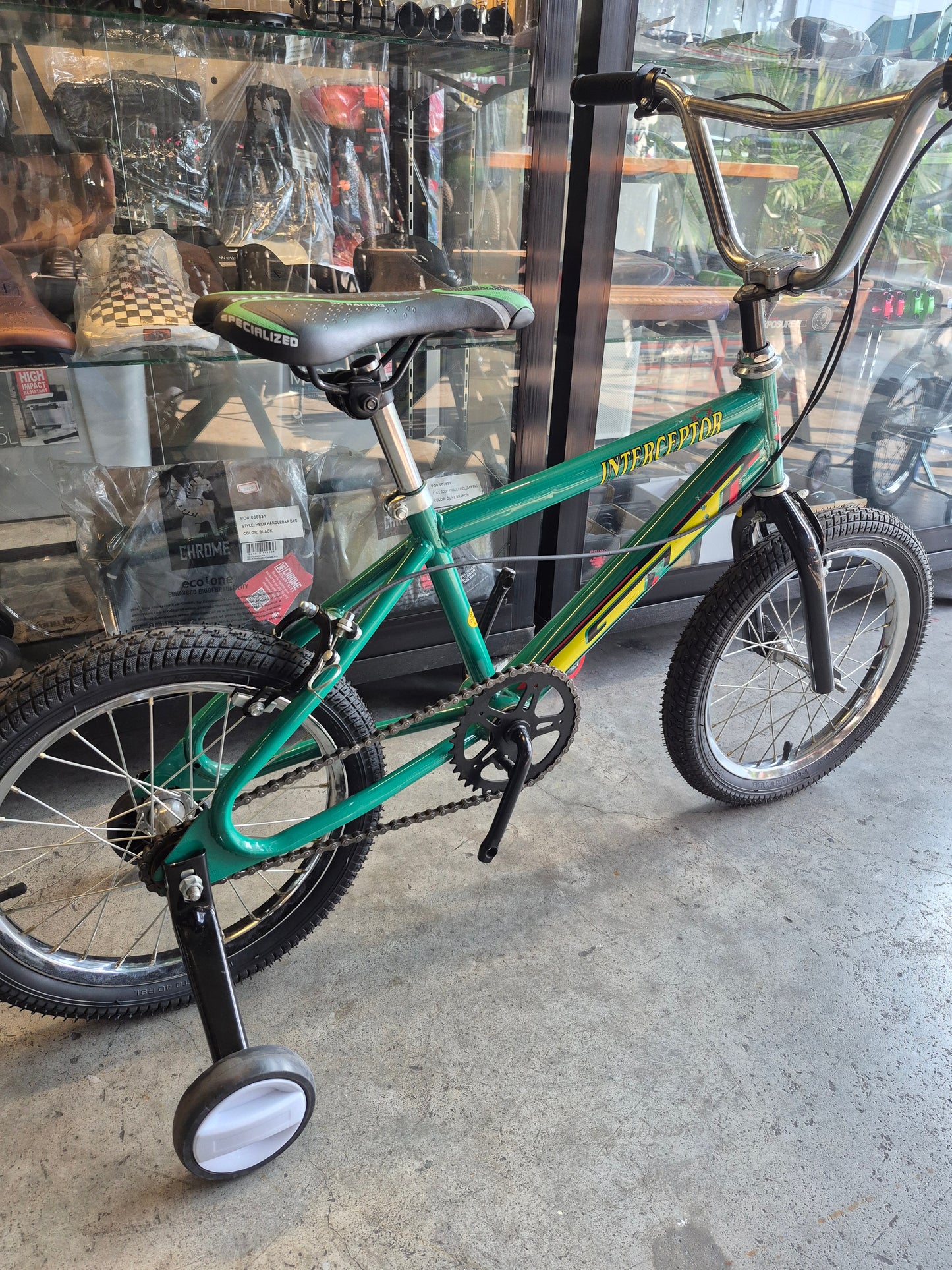 Bike 16 Interceptor (suitable for kids aged 4–5 years old)
