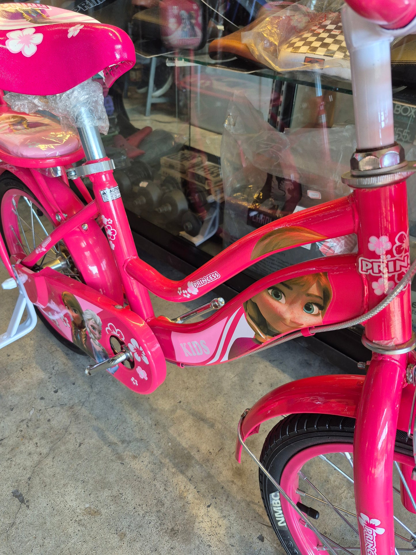 Bike 16 Frozen w/ Backseat (suitable for kids aged 4–5 years old)