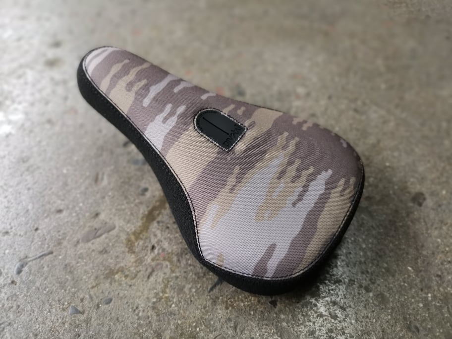 Enemy Components, Camo Pivotal Seat