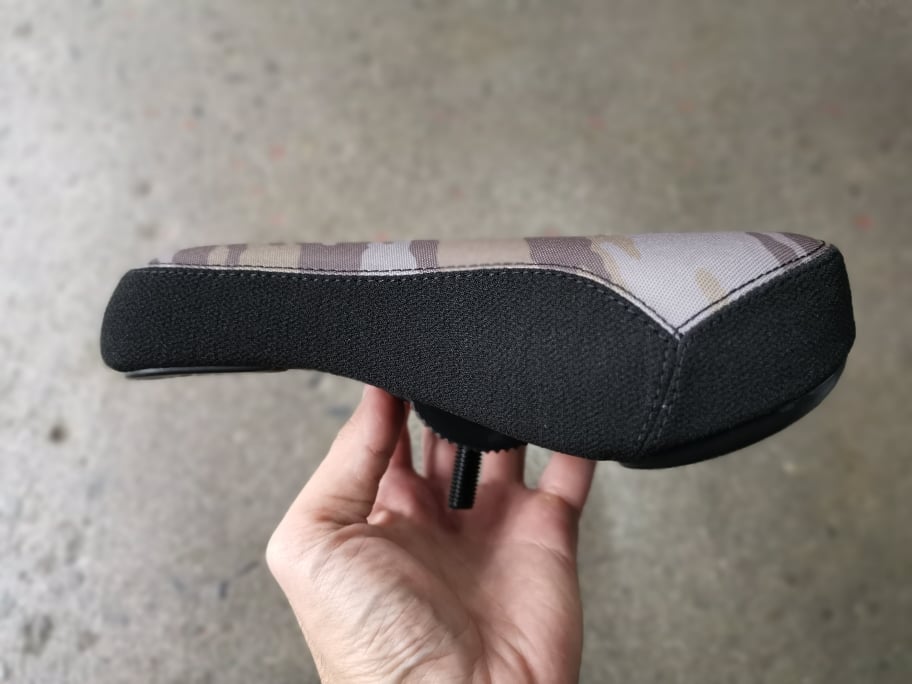 Enemy Components, Camo Pivotal Seat