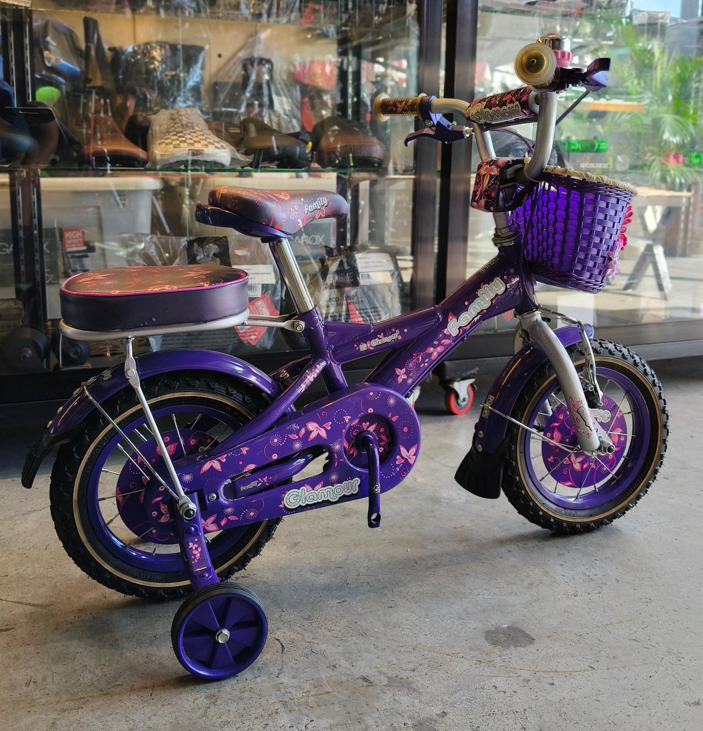 Bike 12 Glamour (suitable for kids aged 2 to 3 years old)