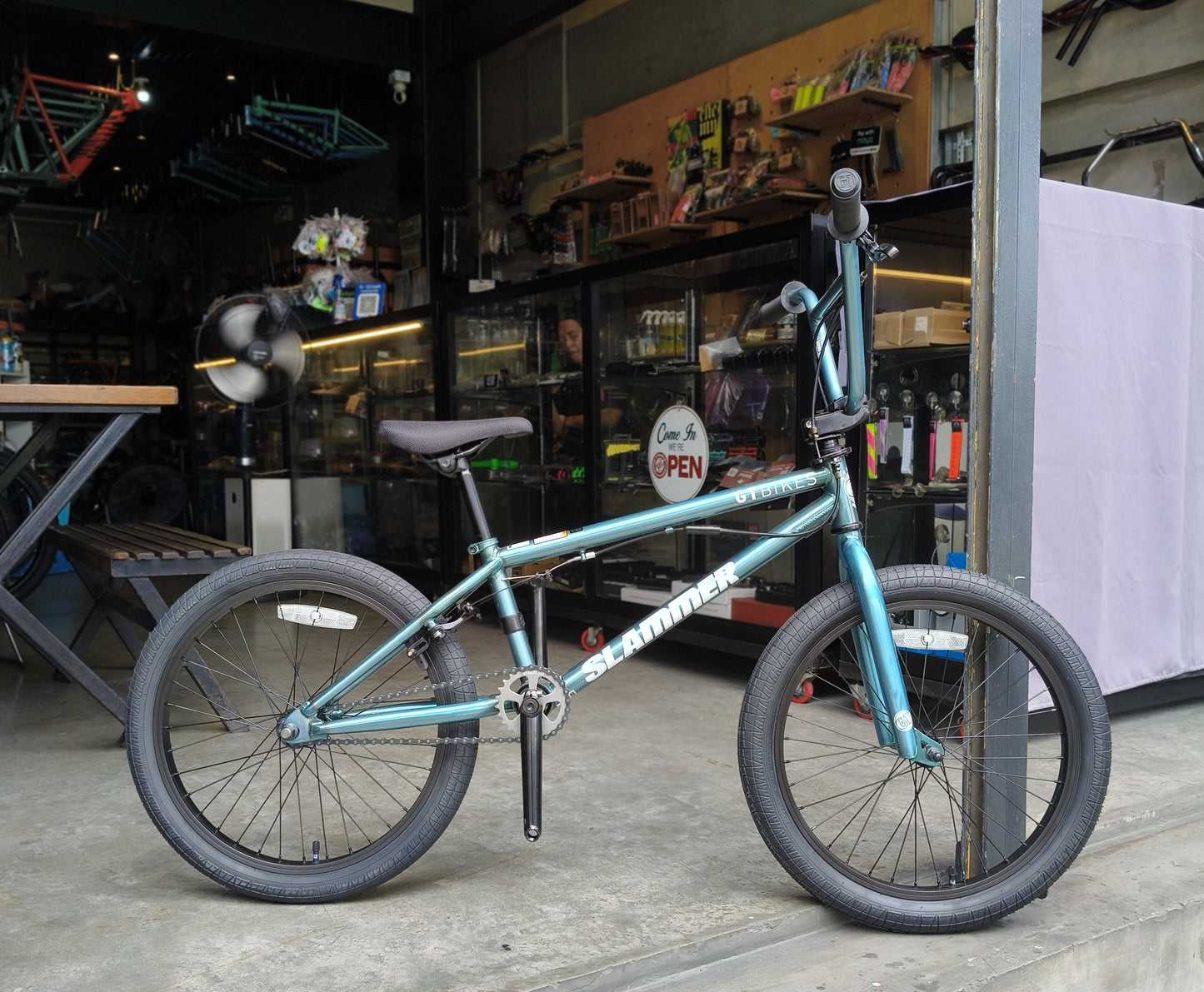 GT Bicycle Slammer BMX Bike Mint color Gyro Brake Setup
