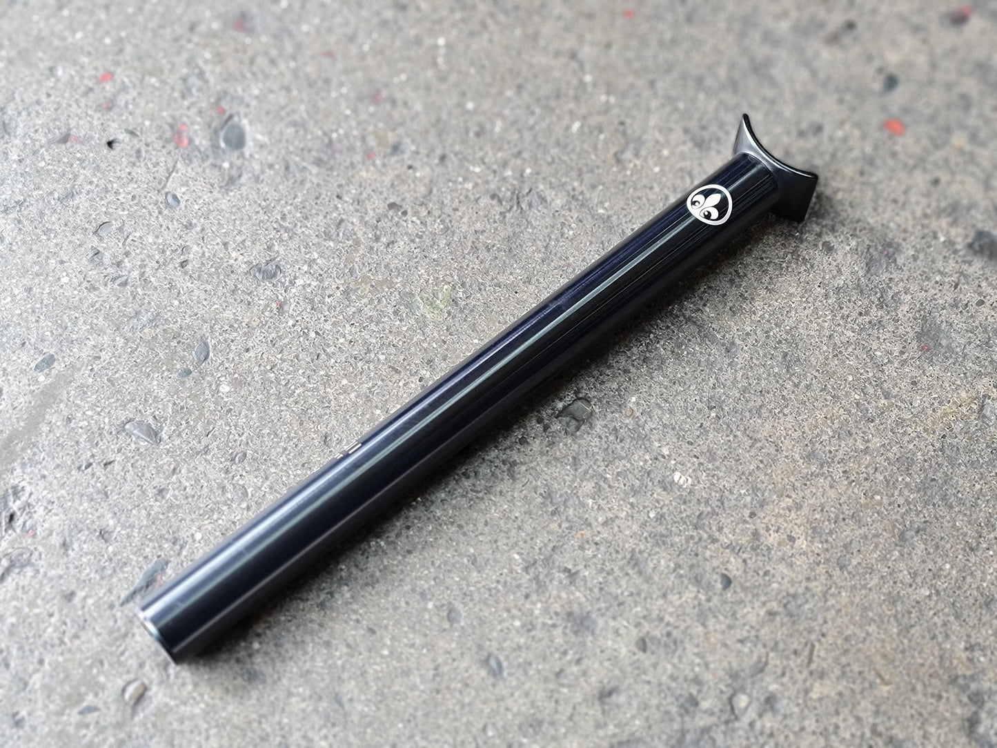 The Project, Pivotal Seat Post