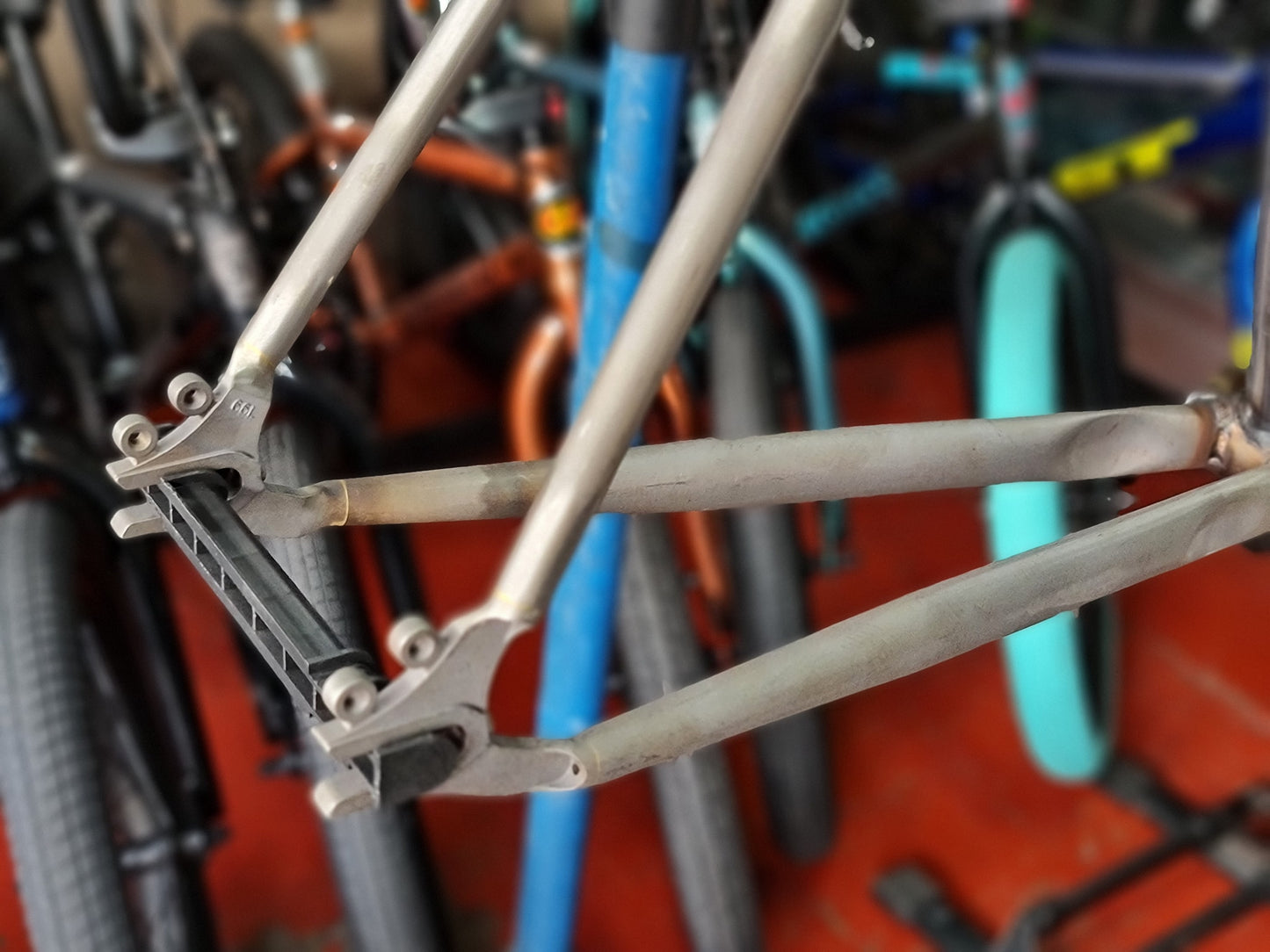 The Project, Hiten V2 Fixed gear/ SS Frame - Gloss Raw Finish