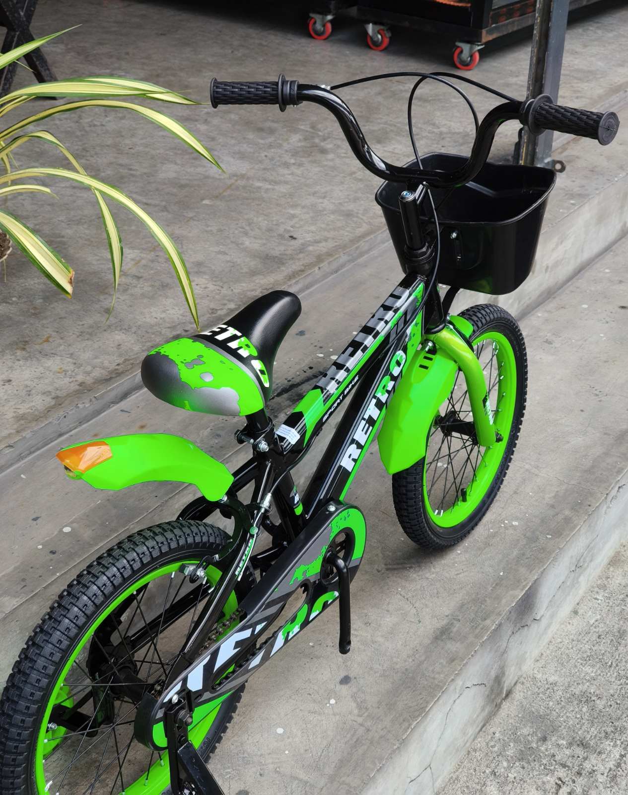 Bike 16 Retro (suitable for kids aged 4–5 years old)