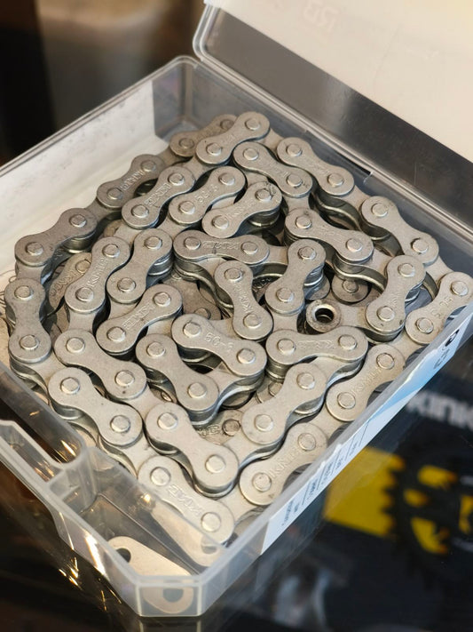 KMC - Chain S1 Rust Buster 1/2"x1/8"