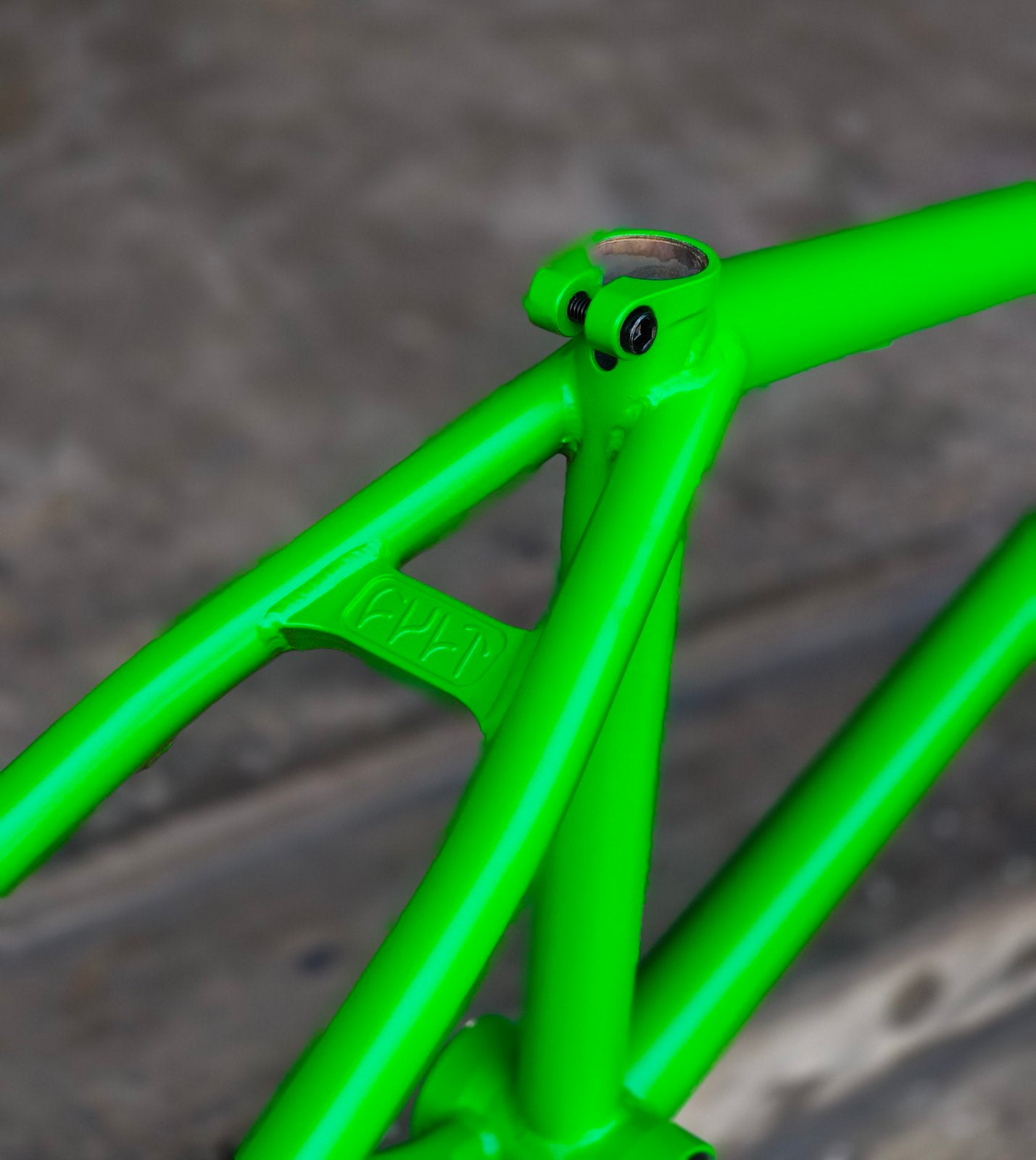 CULT BIGGIE FRAME – Alex Kennedy Signature 20.75"