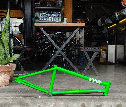 Cult, Alex Kennedy "Biggie" 20.5 Frame