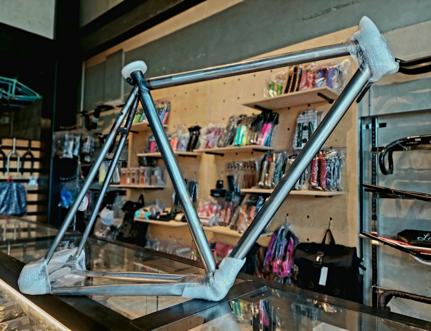 The Project, Hiten V2 Fixed gear/ SS Frame - Gloss Raw Finish
