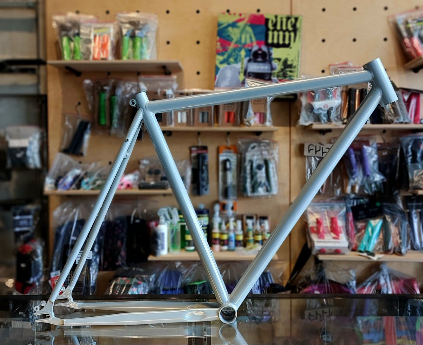 The Project, Hiten V2 Fixed gear/ SS Frame - Galaxy Pearl White Finish Size 52