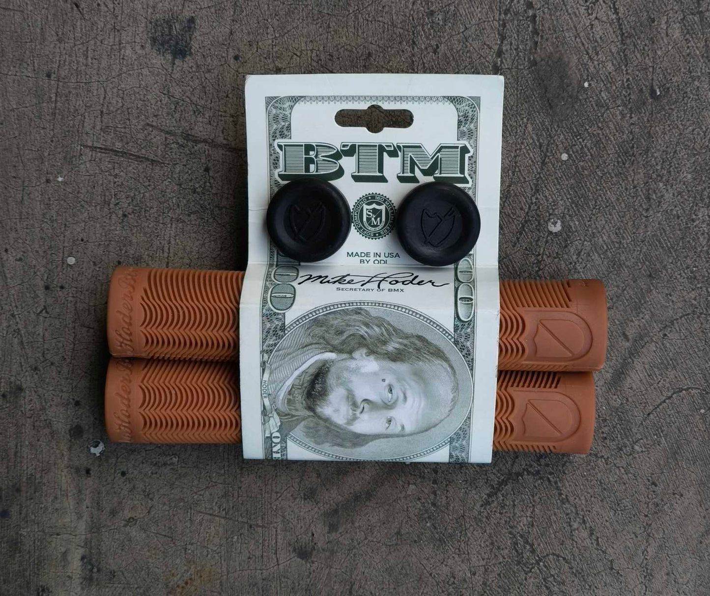 S&M BTM Hoder Grips (available in Black & Gum)