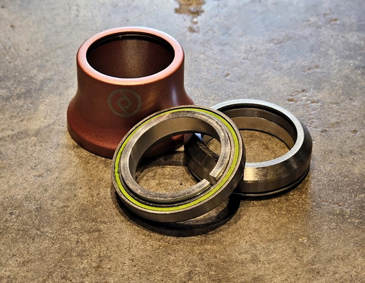 Primo, Churchill Integrated Head set - Rose Gold