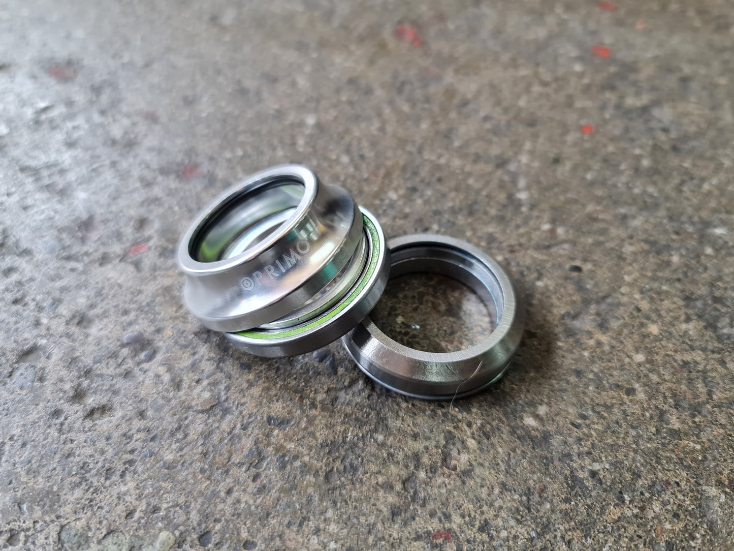 Primo, Integrated Head Set - Available in Black & Polished Silver