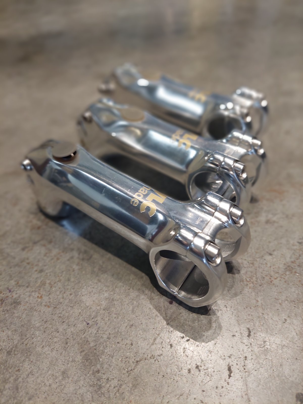 Veloci, Look- up stem