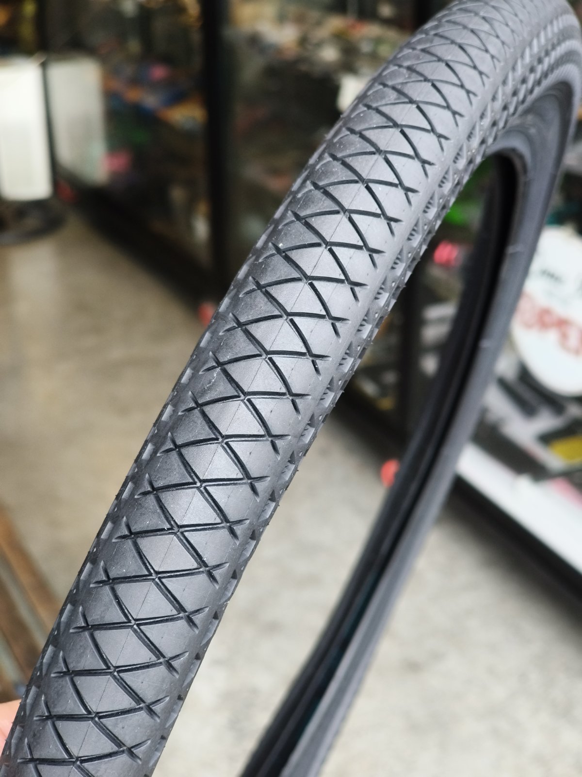 Cult x Vans Wafflecup Tire 20 x 2.4" (sold by pair)