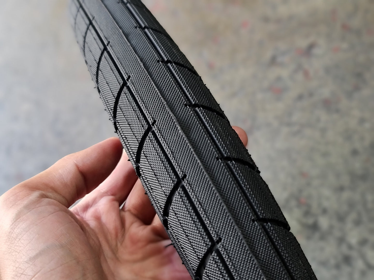 BSD Donnasqueak BMX Tire 20 x 2.40"