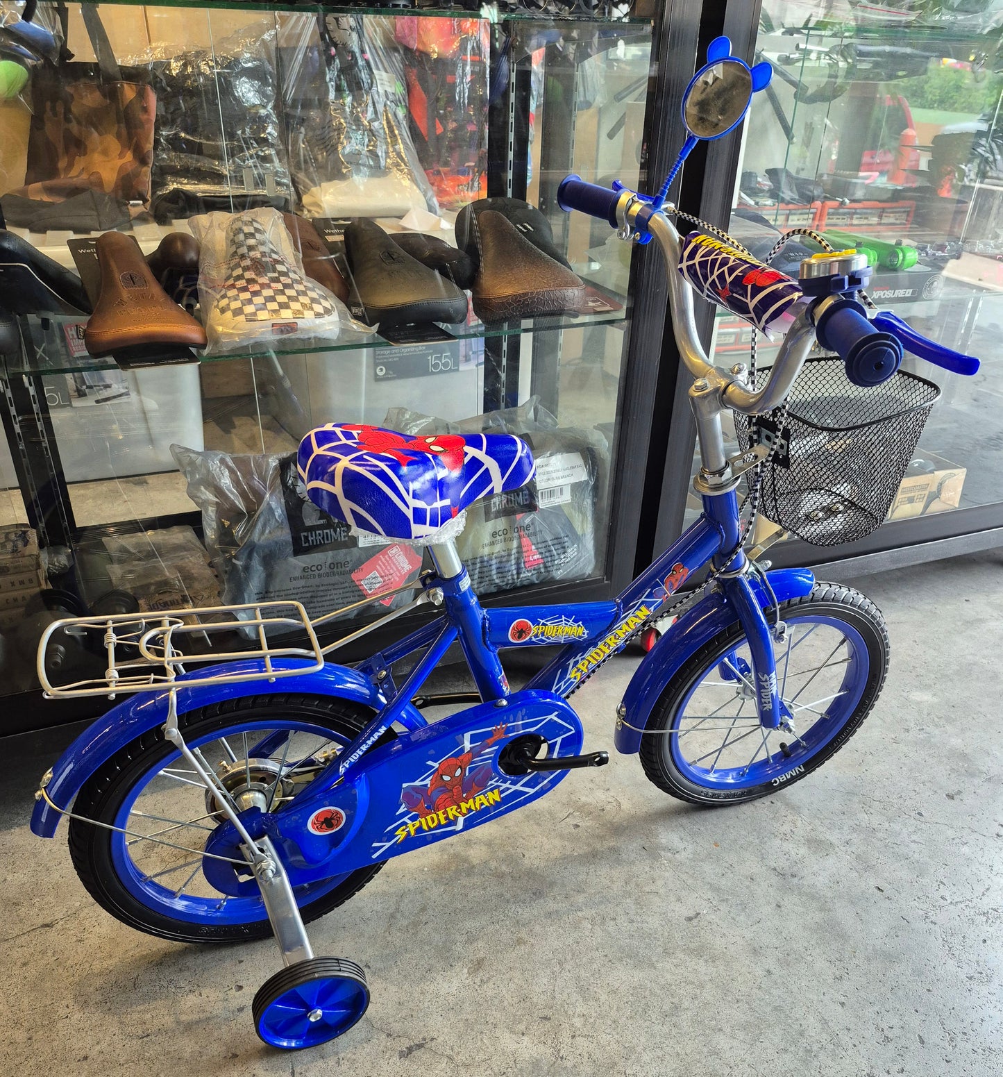 Bike 14 Spiderman (suitable for kids aged 3 to 4 years old)