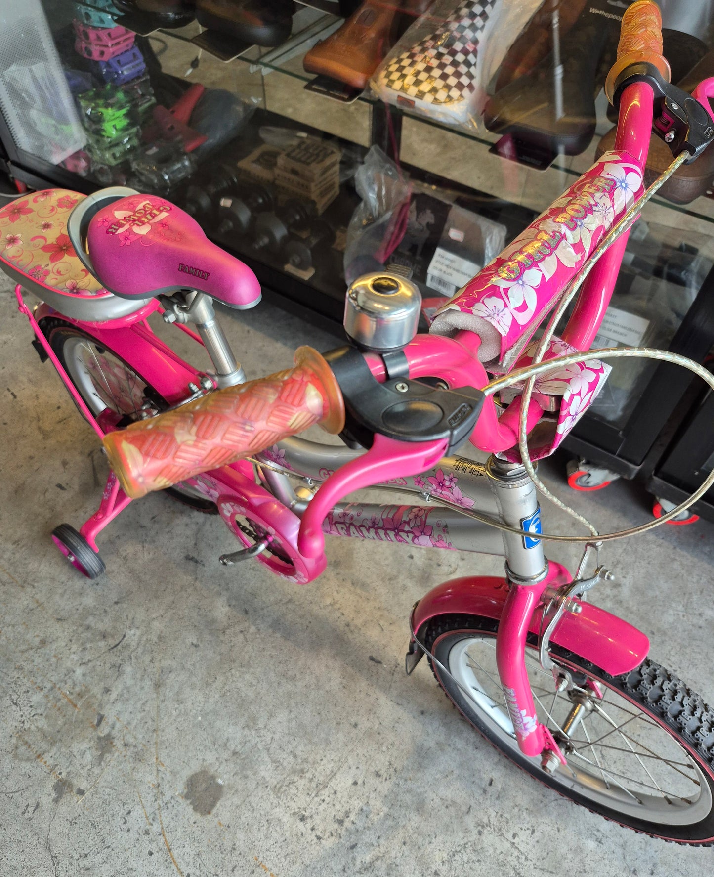 Bike 16 Girl Power (suitable for kids aged 4–5 years old)