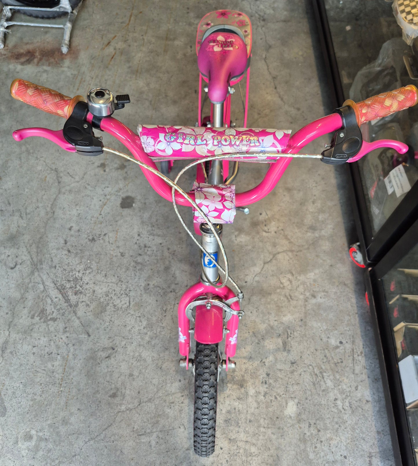 Bike 16 Girl Power (suitable for kids aged 4–5 years old)