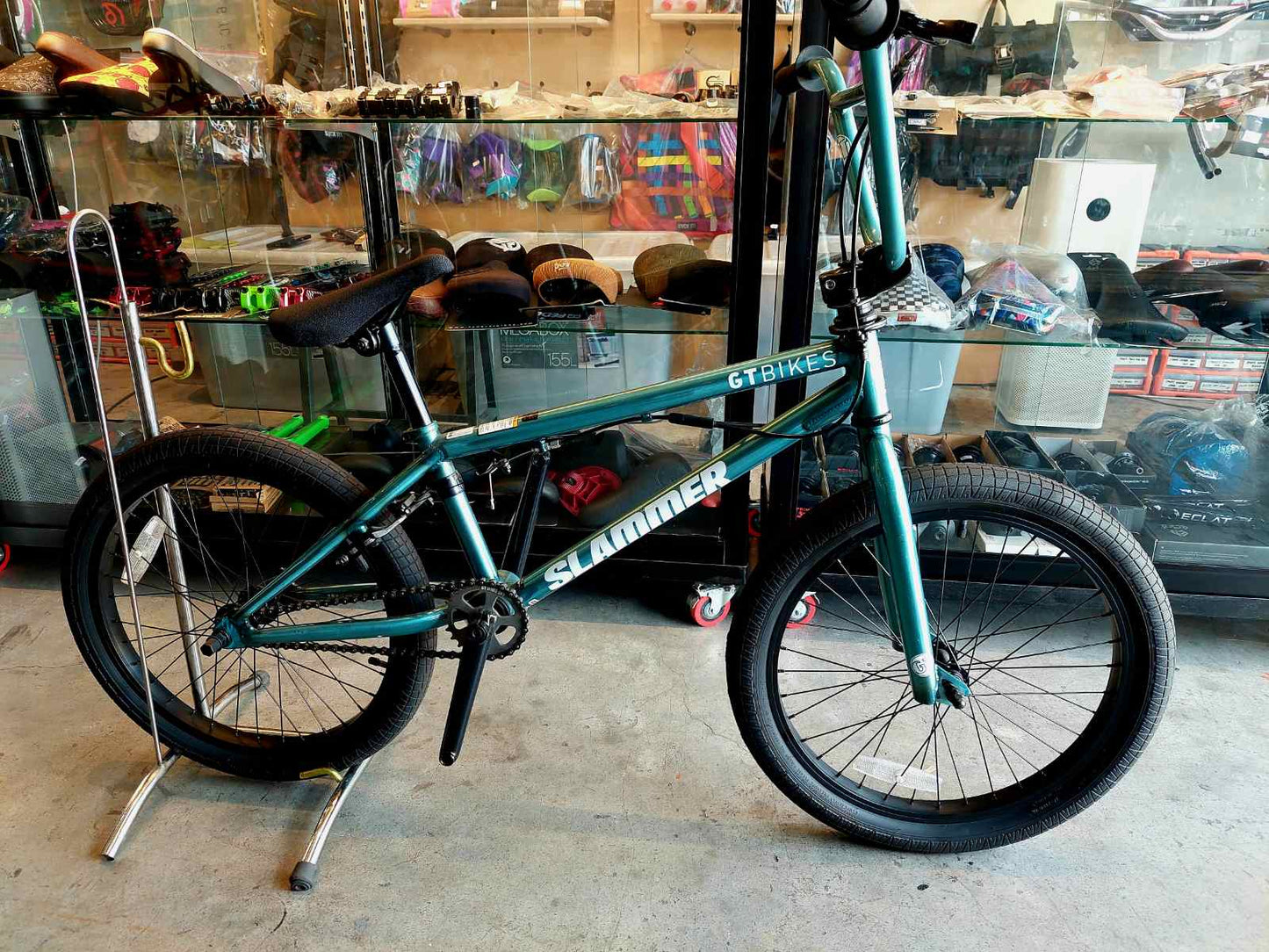 GT Bicycle Slammer BMX Bike Mint color