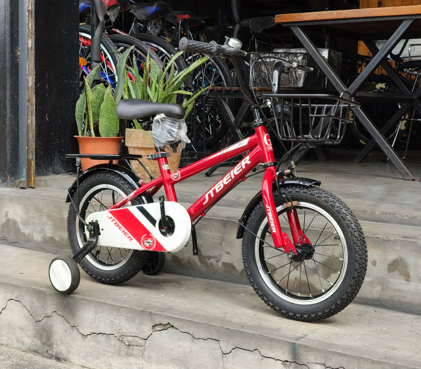 Bike 14 JT Red (suitable for kids aged 3 to 4 years old)