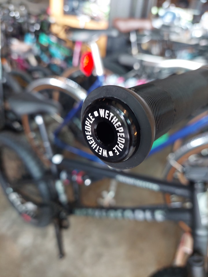 Wethepeople, Drops Bar Caps / bar ends - Black