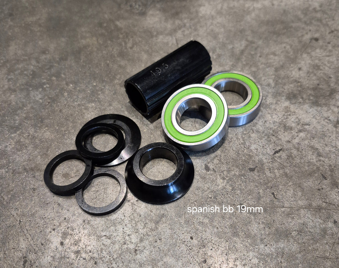 Bottom Bracket, Spanish - 19mm