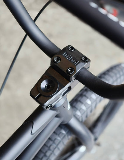 Flybikes - Bike 20 Neutron (Flat Black)