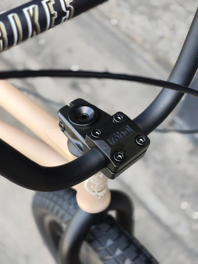 Flybikes - Bike 20 Neutron (20.75" TT)