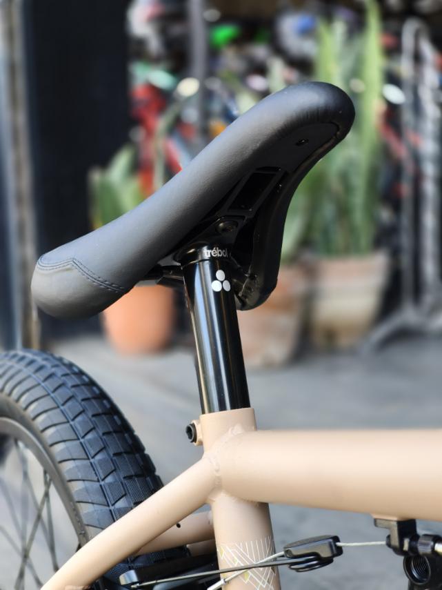 Flybikes - Bike 20 Neutron (20.75" TT)