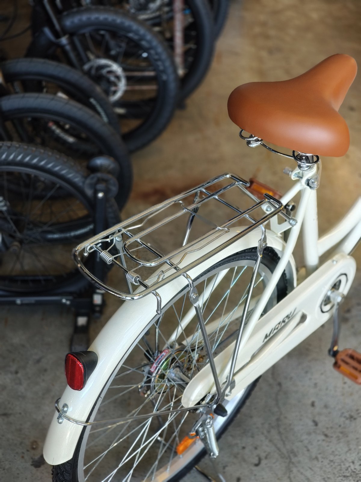 Bike 24" Maru Hikari Urban Series White