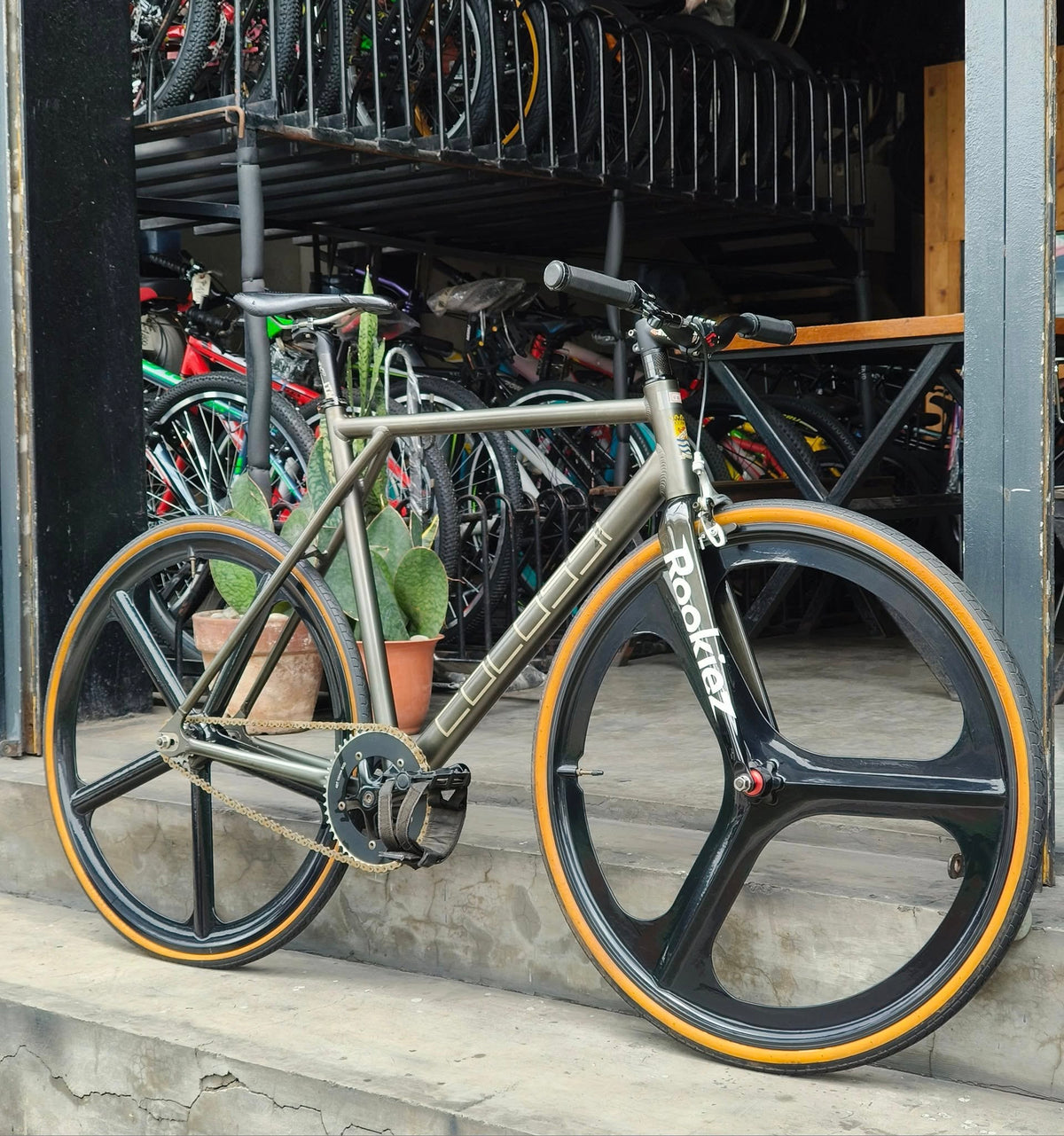 Colossi Triple Triangle Custom Built Bike (Preowned) – BMX Cycle Center