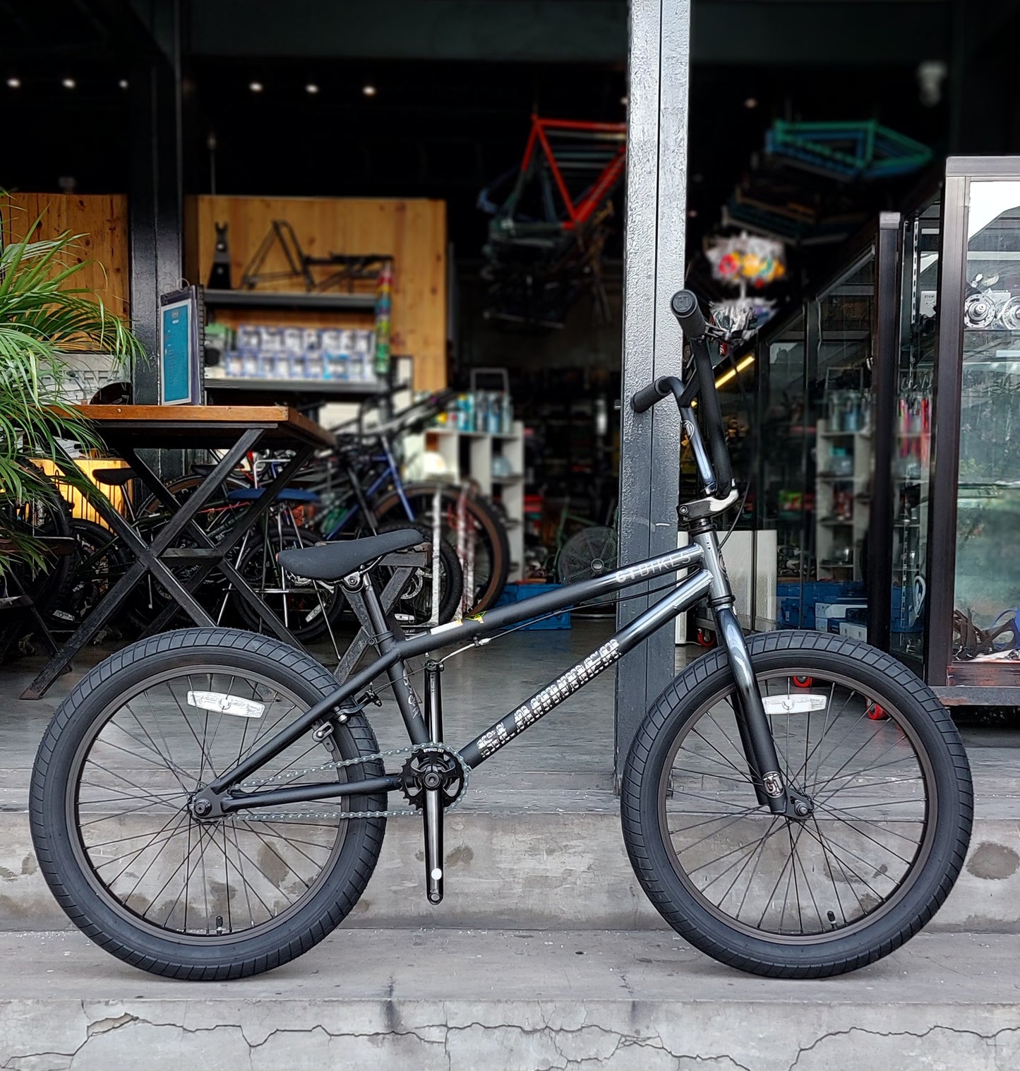 GT Bicycle Slammer Conway BMX Bike - Gun