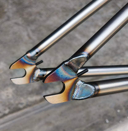 CULT 2 SHORT IC2 FRAME , Matte Clear Raw , Brakeless , 20.5" TT