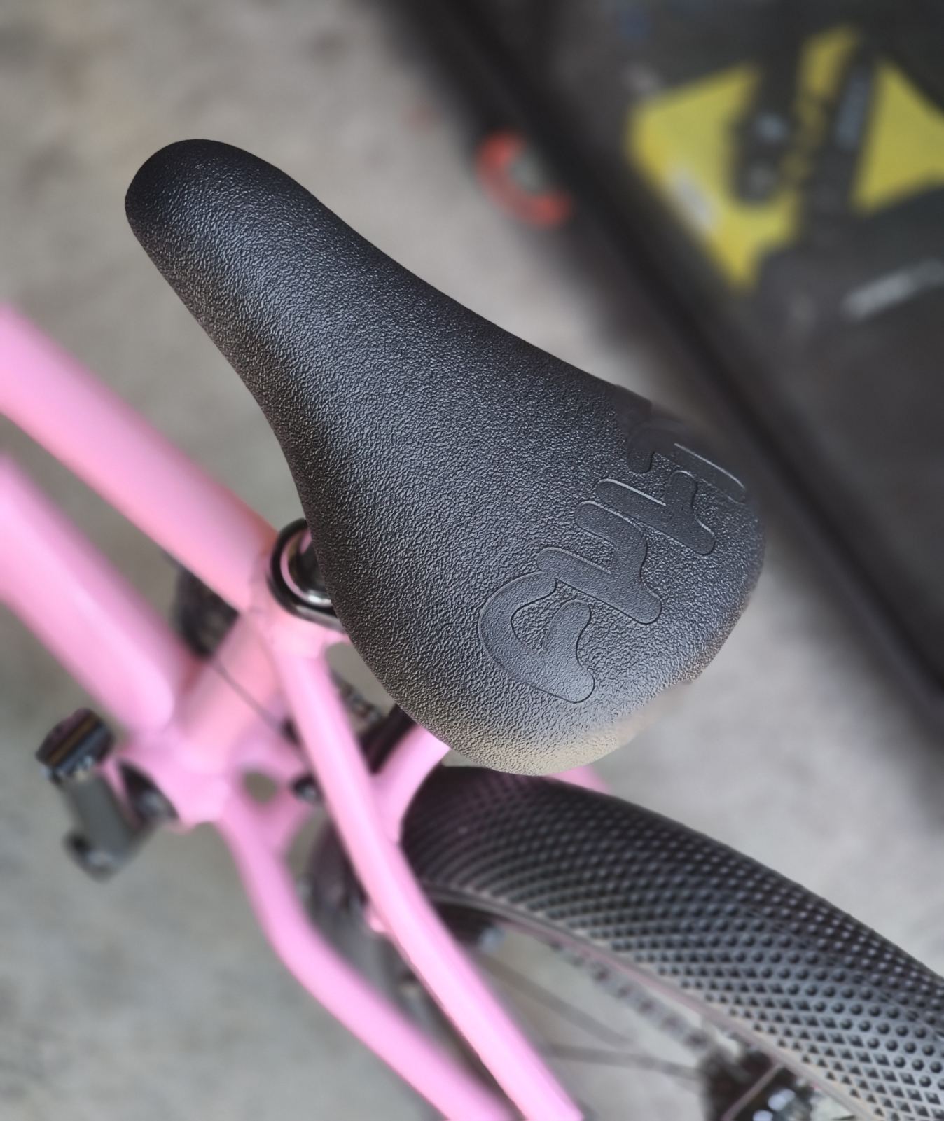 CULT JUVI 18" – MATTE PINK