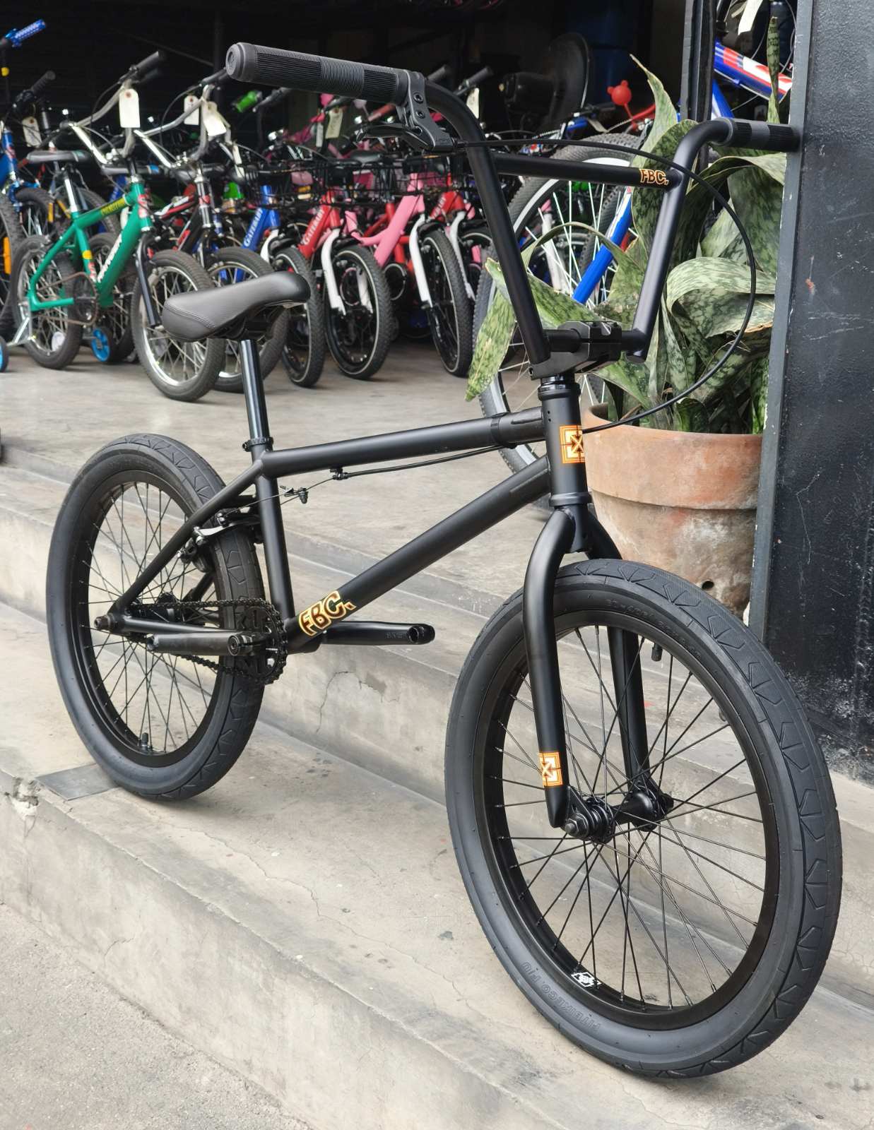 FIT BIKE CO. STR BMX – Flat Black 20.75" TT