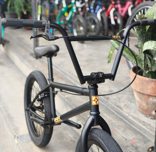 FIT BIKE CO. STR BMX – Flat Black 20.75" TT
