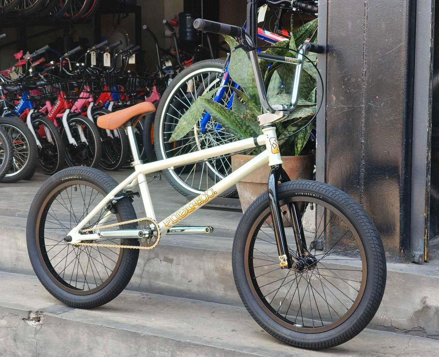 FIT BIKE CO. SERIES ONE – GLOSS CREAM