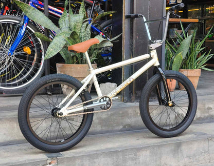 FIT BIKE CO. SERIES ONE – GLOSS CREAM