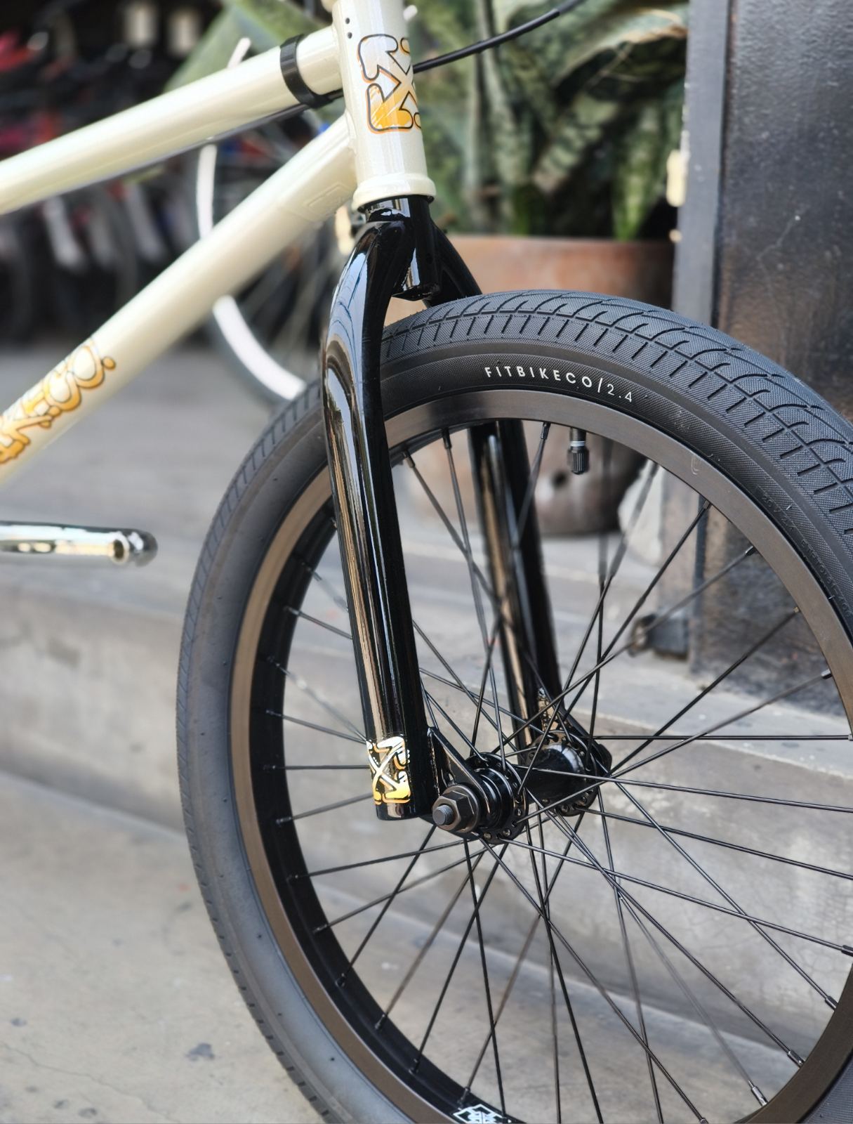 FIT BIKE CO. SERIES ONE – GLOSS CREAM