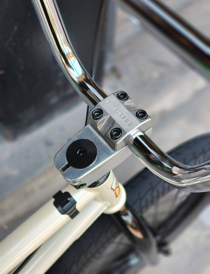 FIT BIKE CO. SERIES ONE – GLOSS CREAM