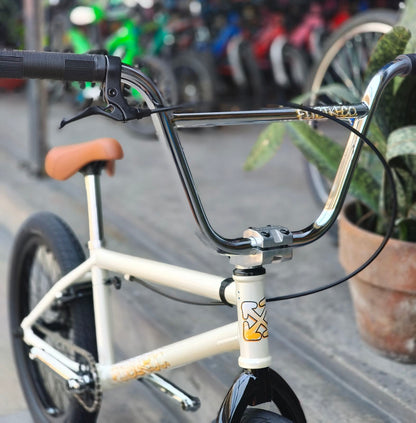 FIT BIKE CO. SERIES ONE – GLOSS CREAM