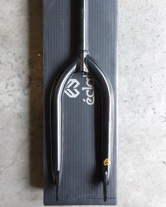 ÉCLAT STORM XLT FORK – 24MM OFFSET