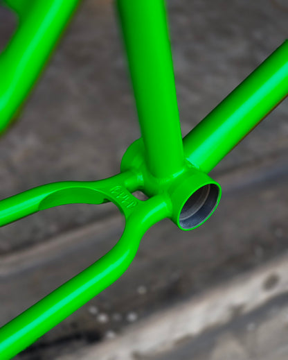 CULT BIGGIE FRAME – Alex Kennedy Signature 20.75"