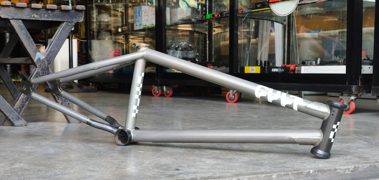 CULT SHORTY IC2 FRAME – Killian Roth Signature 20.5"