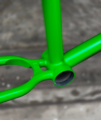 Cult, Alex Kennedy "Biggie" 20.5 Frame
