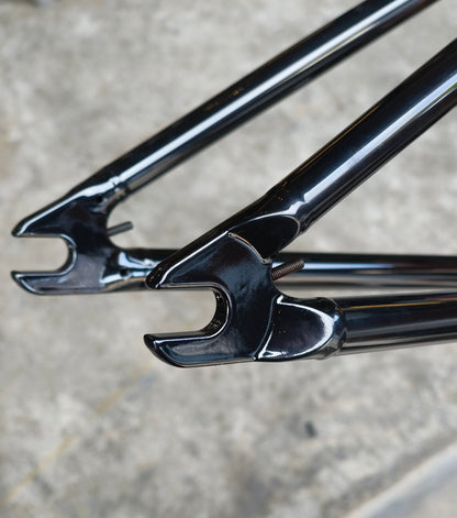 CULT HEAVEN'S GATE IC2 FRAME,  Brandon Begin Signature , Alex Duleba Black Colorway 20.5" TT