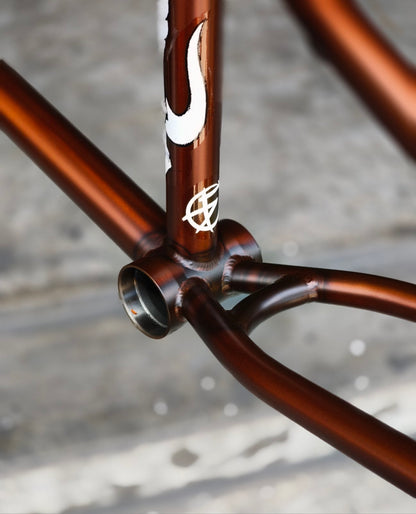 CULT DAK FRAME – Dakota Roche Signature / Pat Freyne Translucent Brown Colorway / 20.75" TT