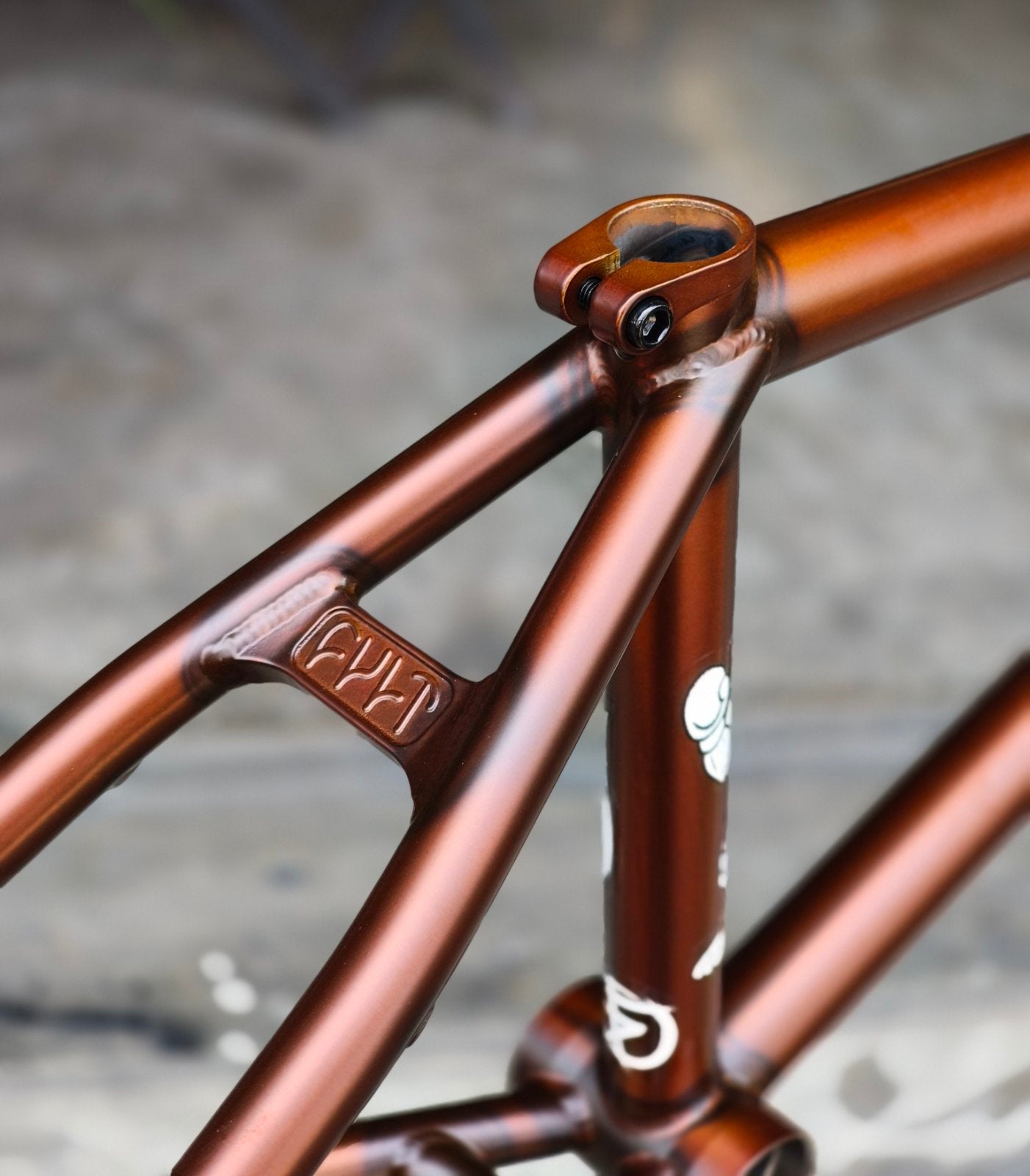 CULT DAK FRAME – Dakota Roche Signature / Pat Freyne Translucent Brown Colorway / 20.75" TT